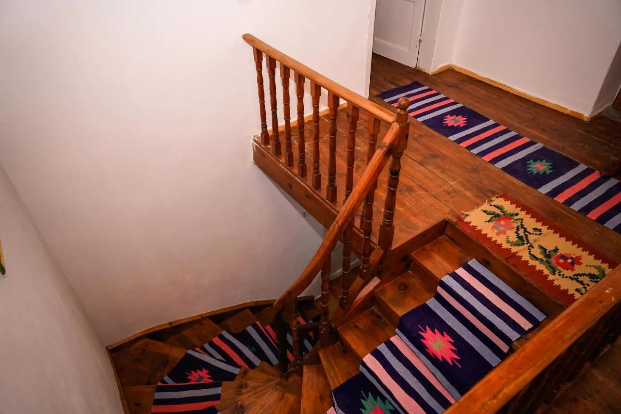 The Fir Gate 호텔 Gjirokastër 0*,